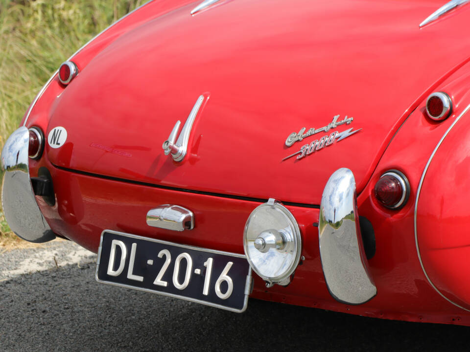 Immagine 34/50 di Austin-Healey 3000 Mk II (BN7) (1961)