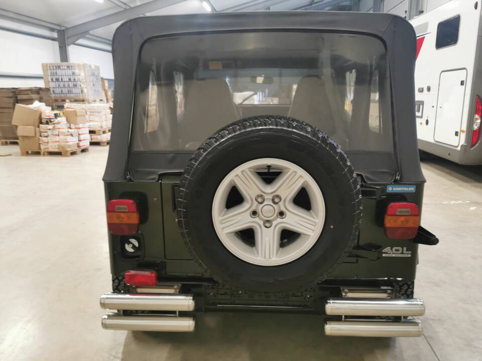 Bild 7/8 von Jeep Wrangler Sport 2.5 (1996)