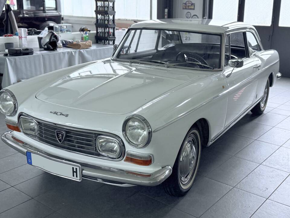 Image 1/36 de Peugeot 404 Coupé (1967)