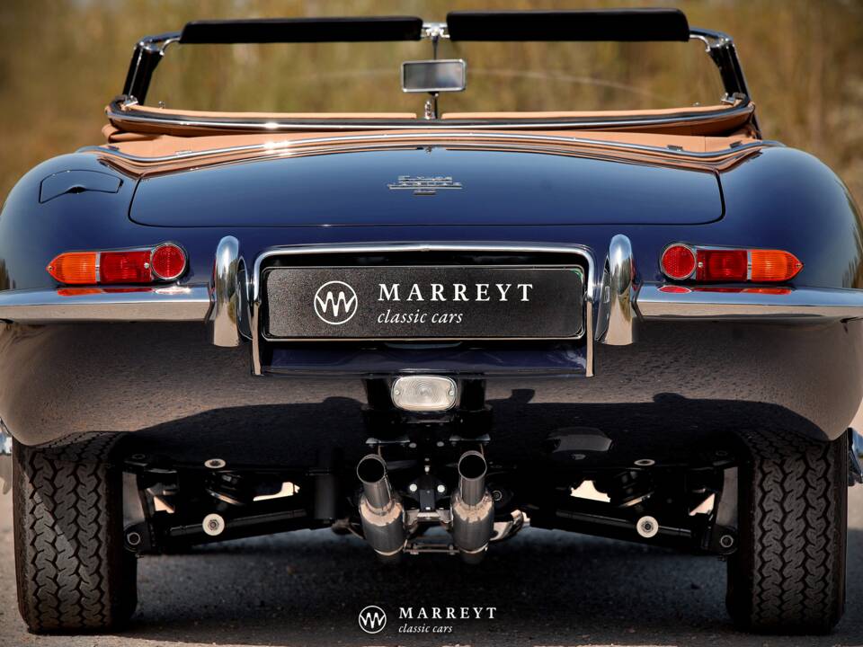 Image 58/80 de Jaguar Type E 4.2 (1966)