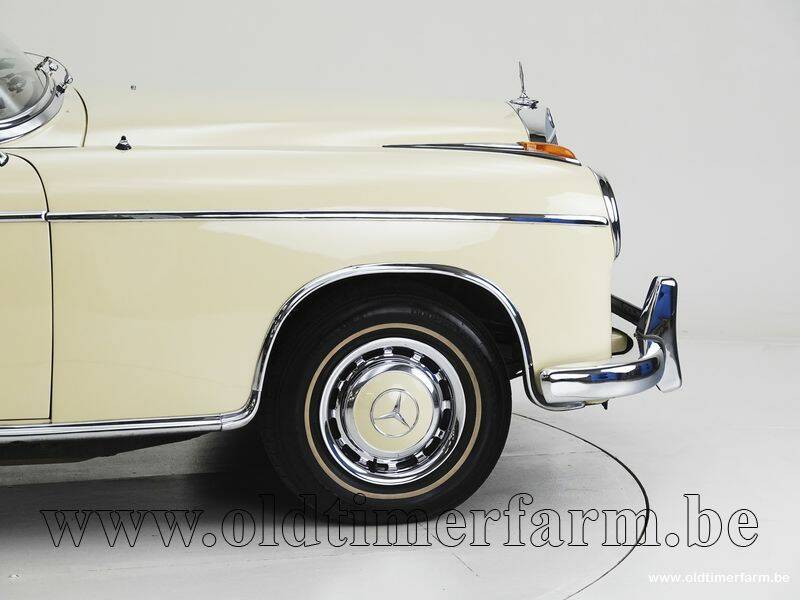 Image 10/15 of Mercedes-Benz 220 SE b (1961)