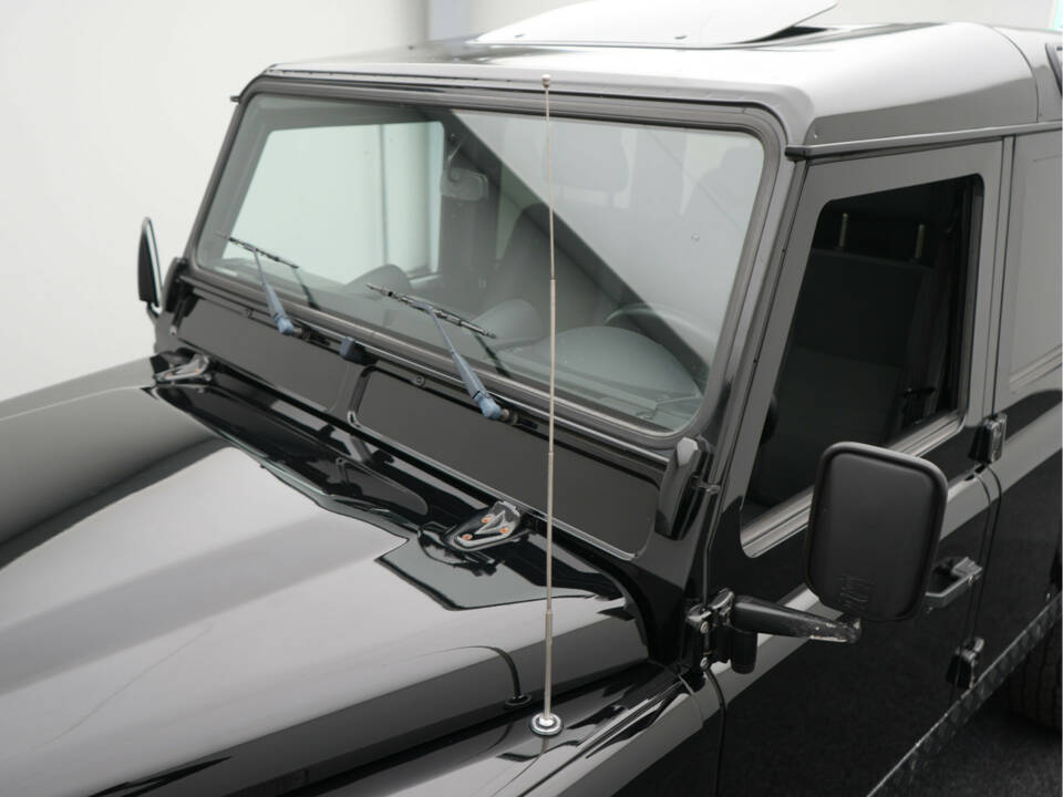 Image 29/35 de Land Rover Defender 110 (2007)
