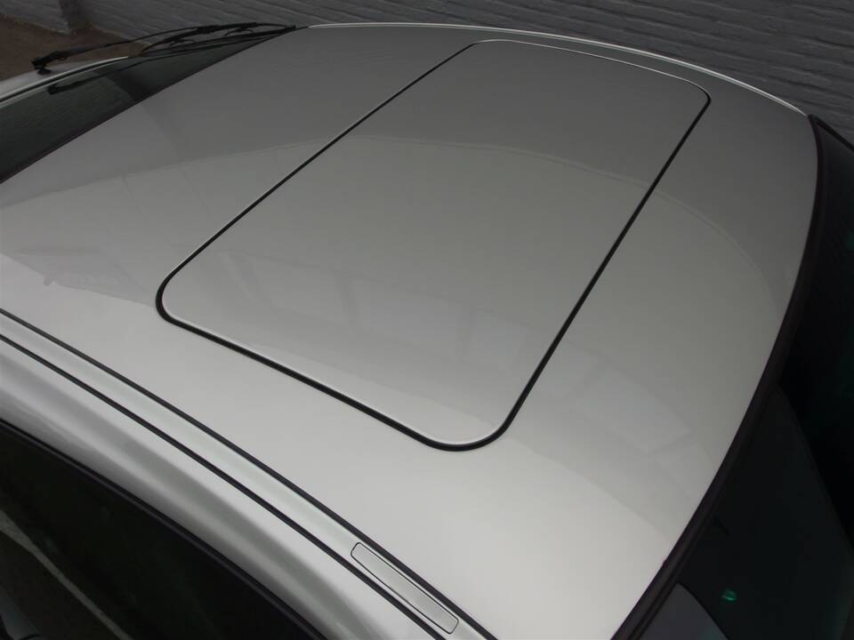 Bild 16/100 von Porsche 911 Carrera 4S (2002)