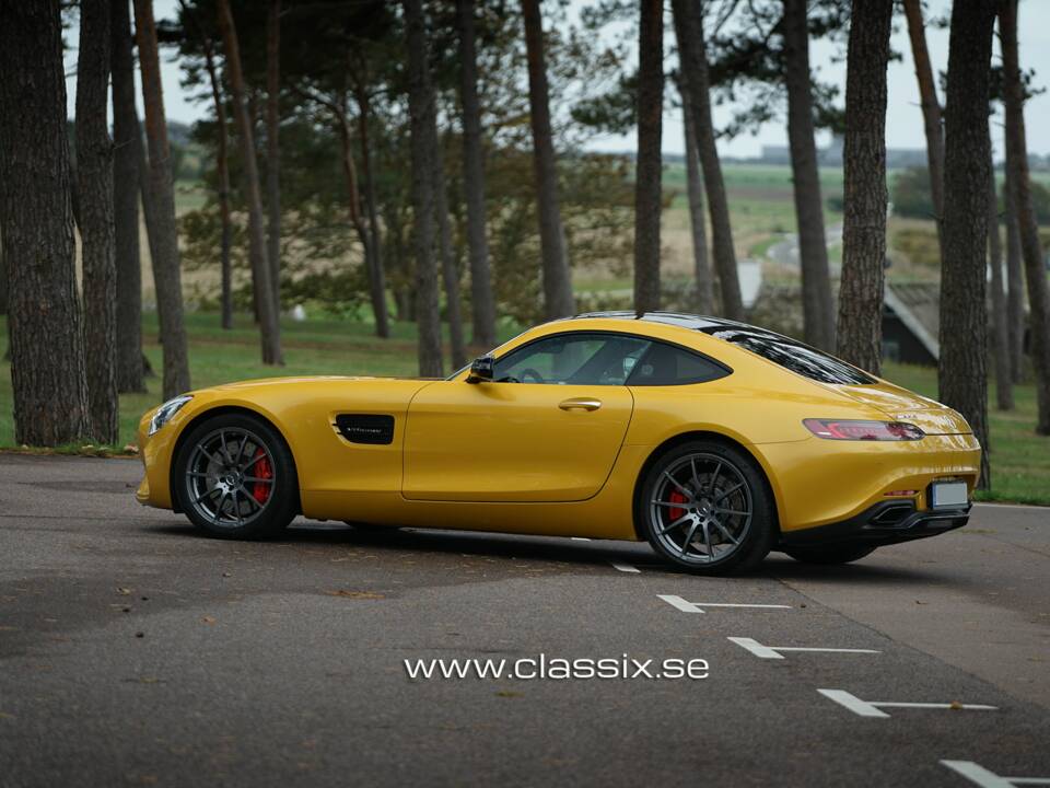 Image 16/23 of Mercedes-AMG GT-S (2015)