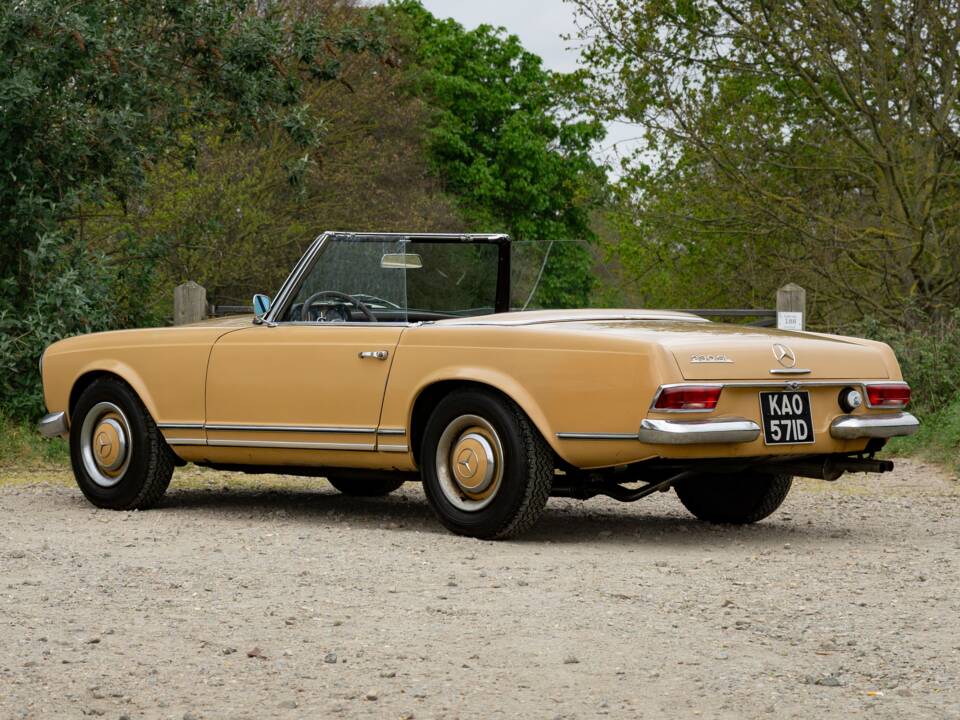 Bild 3/31 von Mercedes-Benz 230 SL (1966)