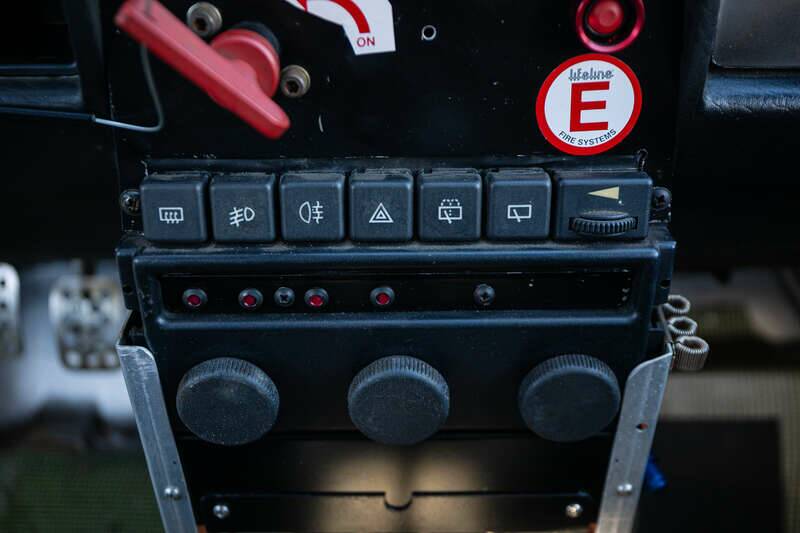 Afbeelding 47/50 van Lancia Delta HF Integrale Evoluzione I "Martini 5" (1989)