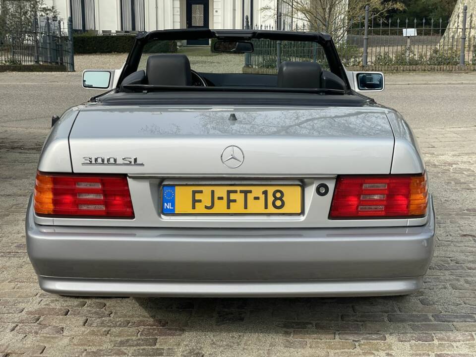 Afbeelding 6/8 van Mercedes-Benz 300 SL (1992)