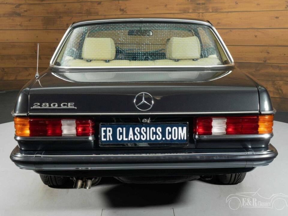 Immagine 16/19 di Mercedes-Benz 280 CE (1977)