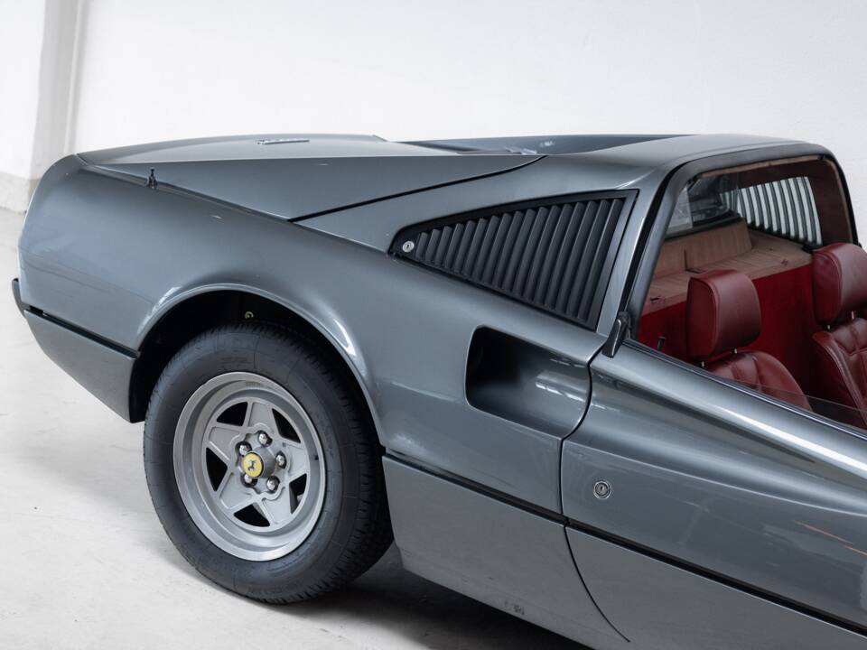 Bild 28/40 von Ferrari 308 GTS Quattrovalvole (1984)