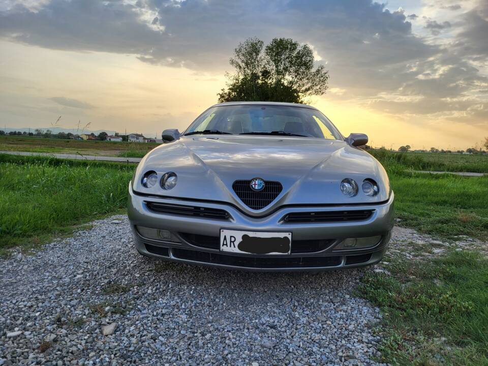 Bild 2/52 von Alfa Romeo GTV 2.0 V6 Turbo (1995)