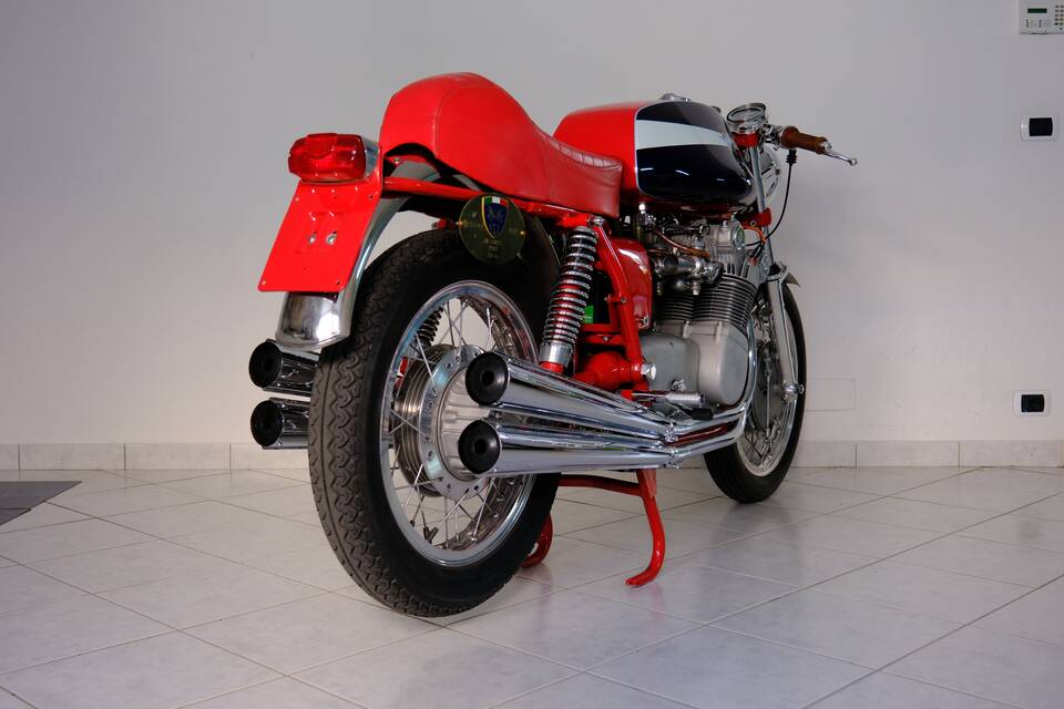 Image 92/99 of MV Agusta 750 Sport (1971)