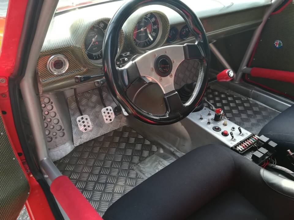 Immagine 15/66 di Alfa Romeo Giulia Sprint GTA (1969)