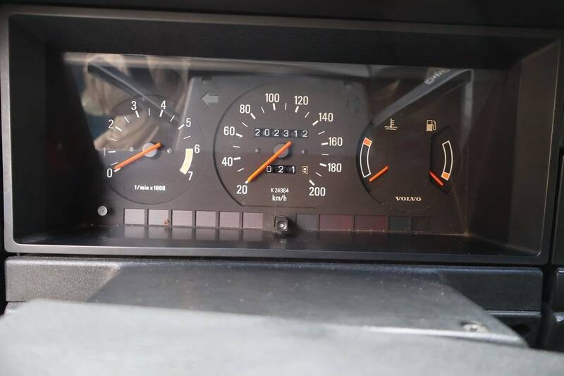 Immagine 34/51 di Volvo 245 Super Polar (1993)