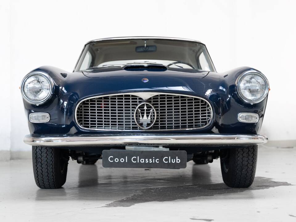 Bild 2/41 von Maserati 3500 GTI Touring (1962)