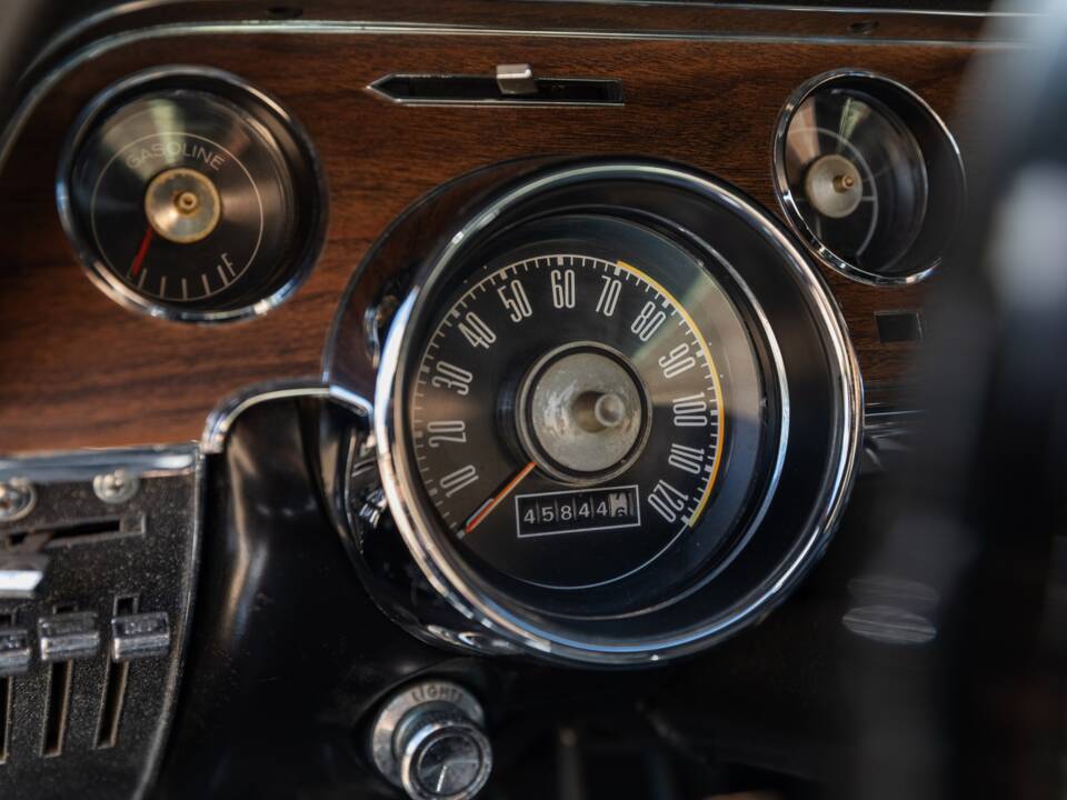 Image 34/50 of Ford Mustang Bullitt &quot;Limited Edition&quot; (1967)