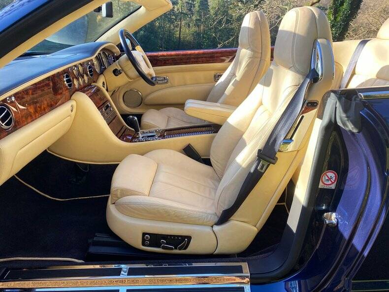 Afbeelding 4/50 van Bentley Azure (2007)