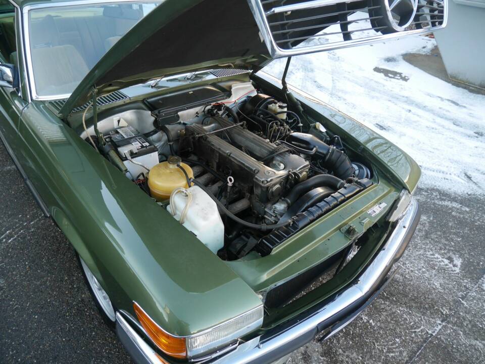 Afbeelding 22/41 van Mercedes-Benz 280 SLC (1977)