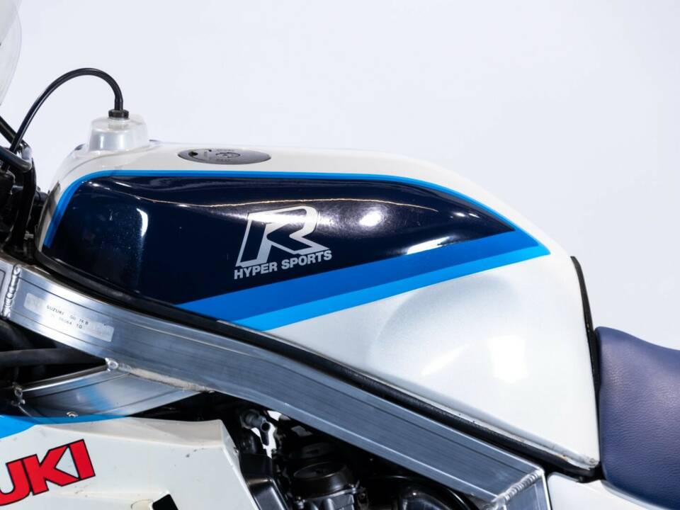 Bild 14/50 von Suzuki GSX-R 1100 (1986)