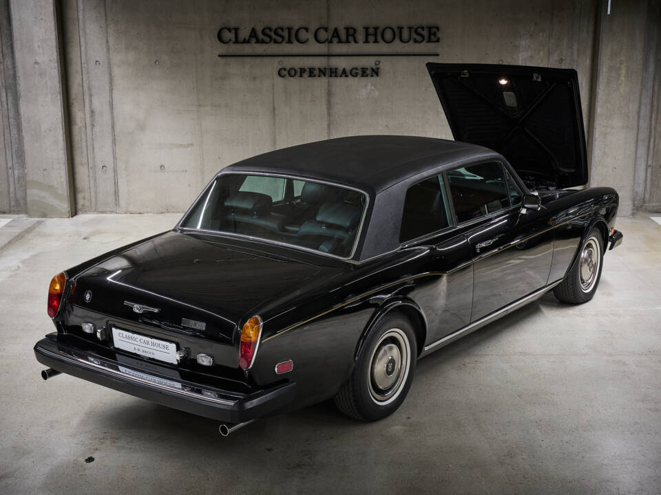 Image 93/99 of Rolls-Royce Corniche I (1979)