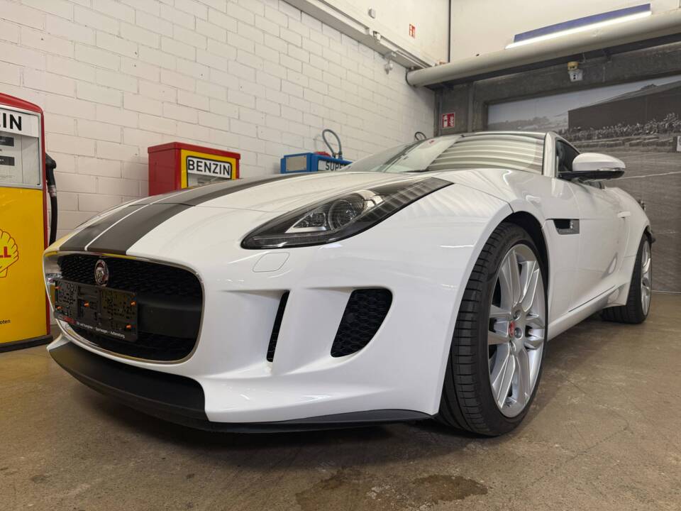 Afbeelding 2/18 van Jaguar F-Type (2017)