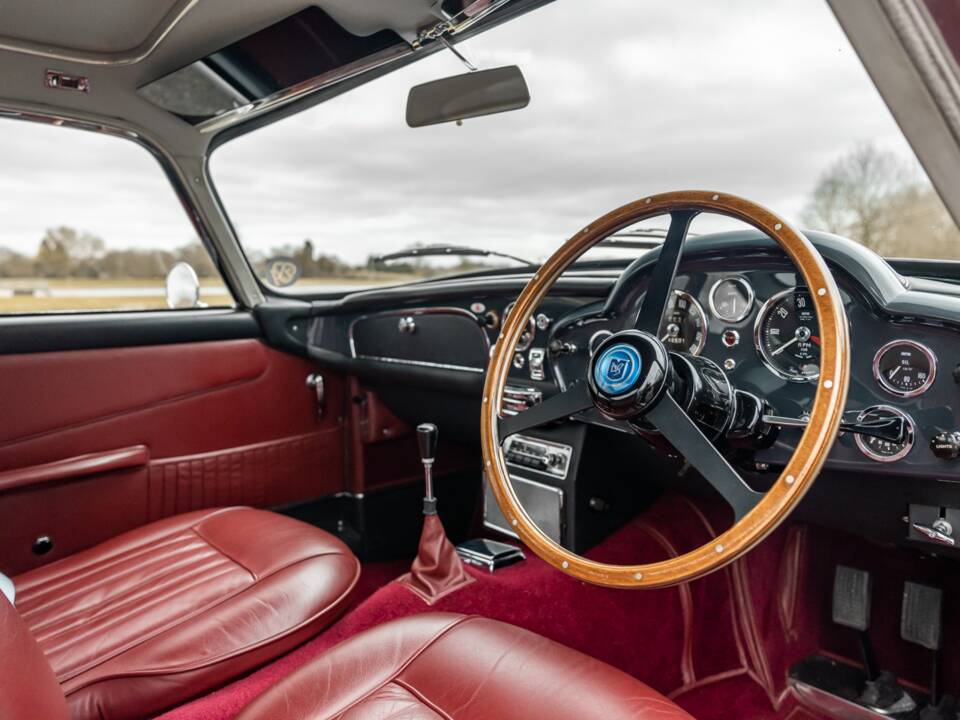 Bild 10/39 von Aston Martin DB 5 Vantage (1964)