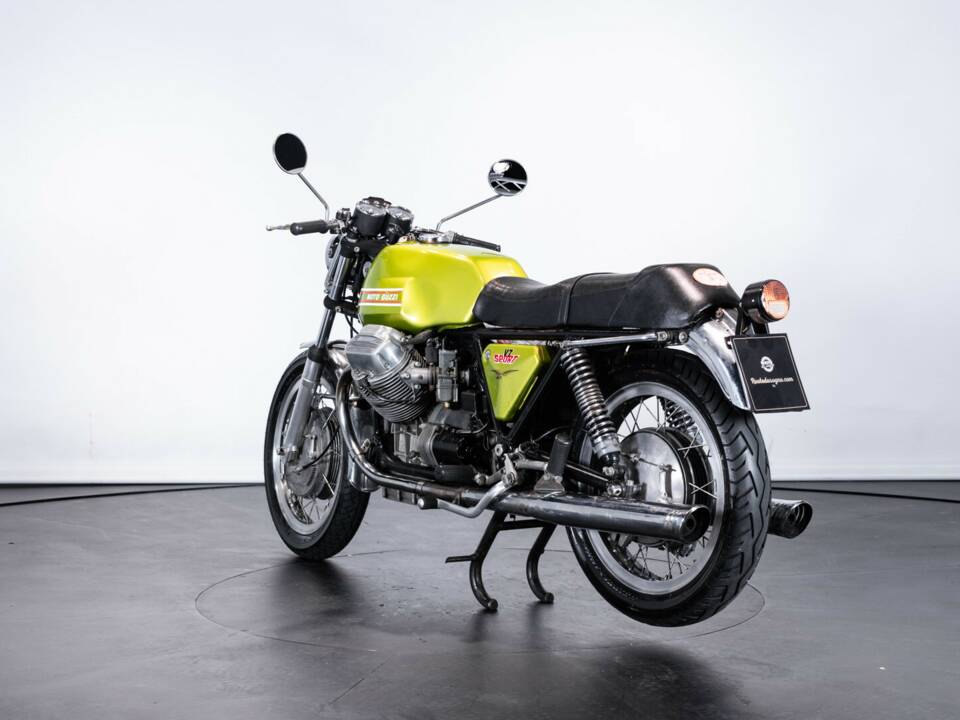 Image 2/40 of Moto Guzzi DUMMY (1973)