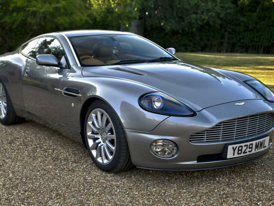 Bild 2/50 von Aston Martin V12 Vanquish (2001)