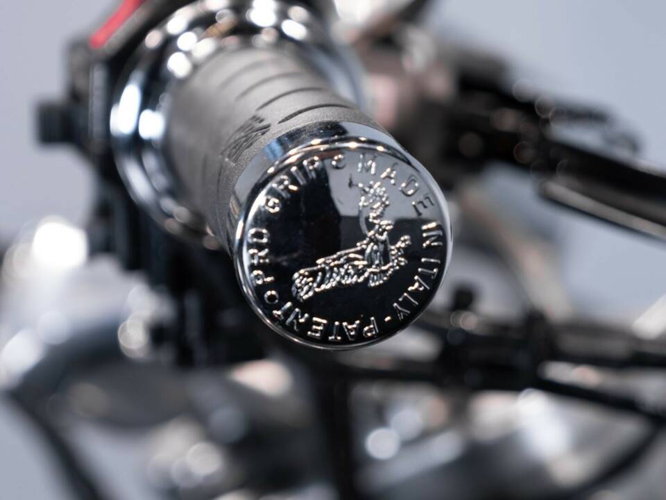 Bild 35/50 von Yamaha V-Max 1200 (1991)