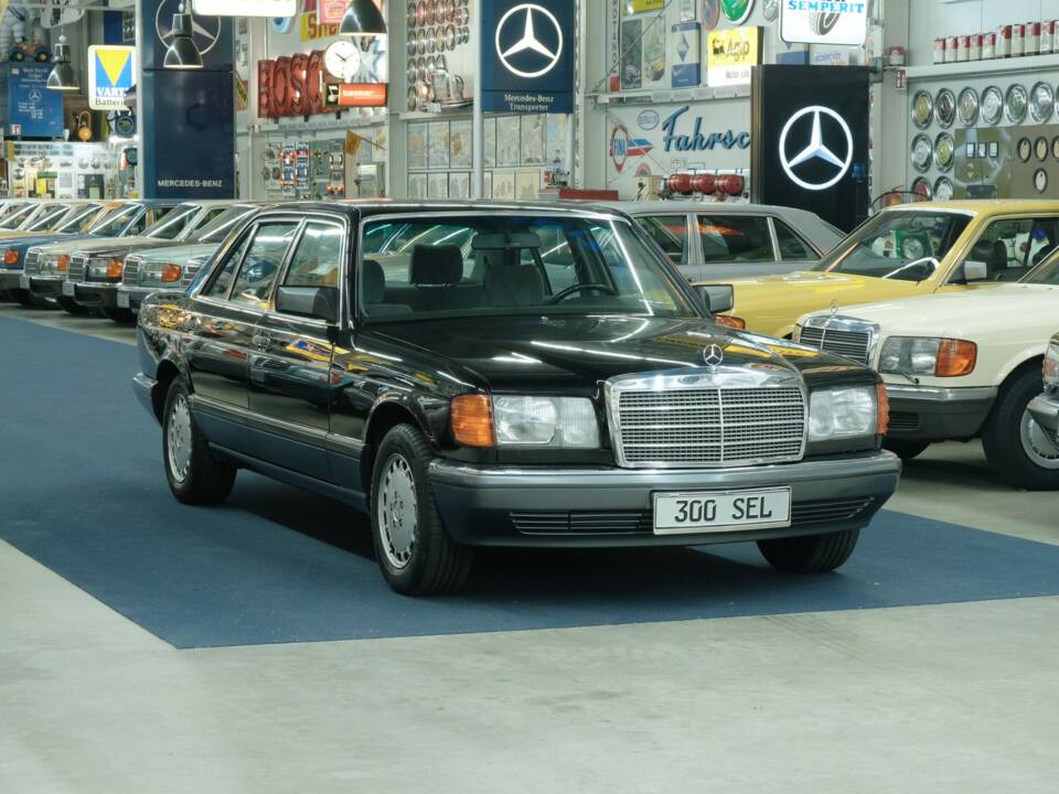 Bild 6/50 von Mercedes-Benz 300 SEL (1991)