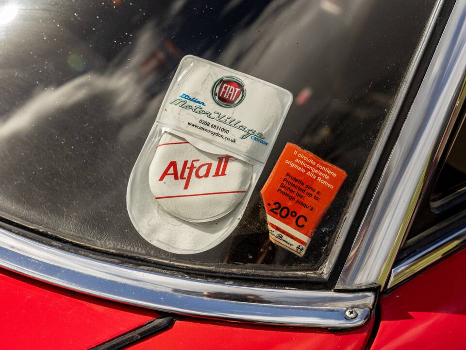 Afbeelding 35/50 van Alfa Romeo 2.0 Spider (1989)