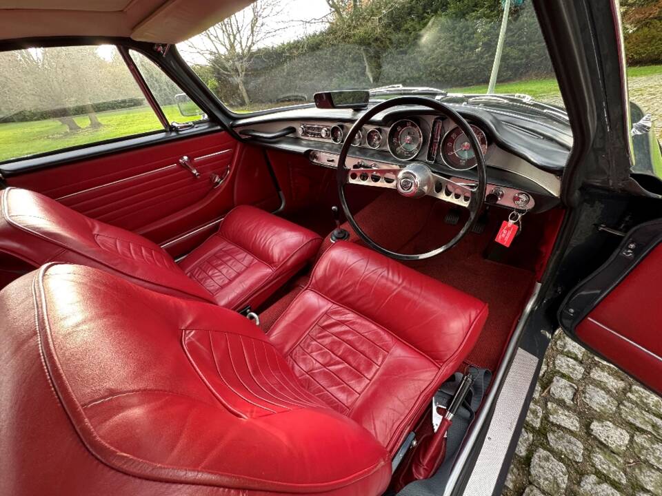 Image 24/28 of Volvo 1800 S (1965)