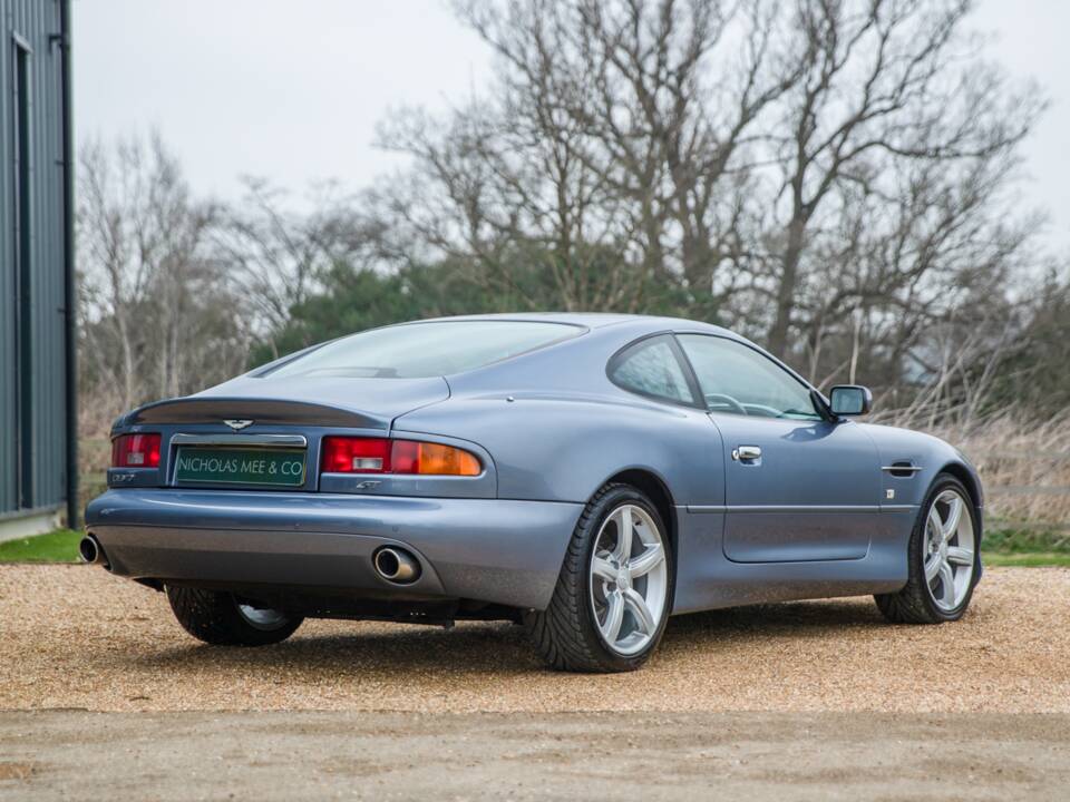 Image 3/74 of Aston Martin DB 7 GT (2004)