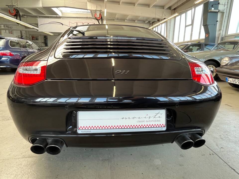 Image 25/39 of Porsche 911 Carrera (2011)