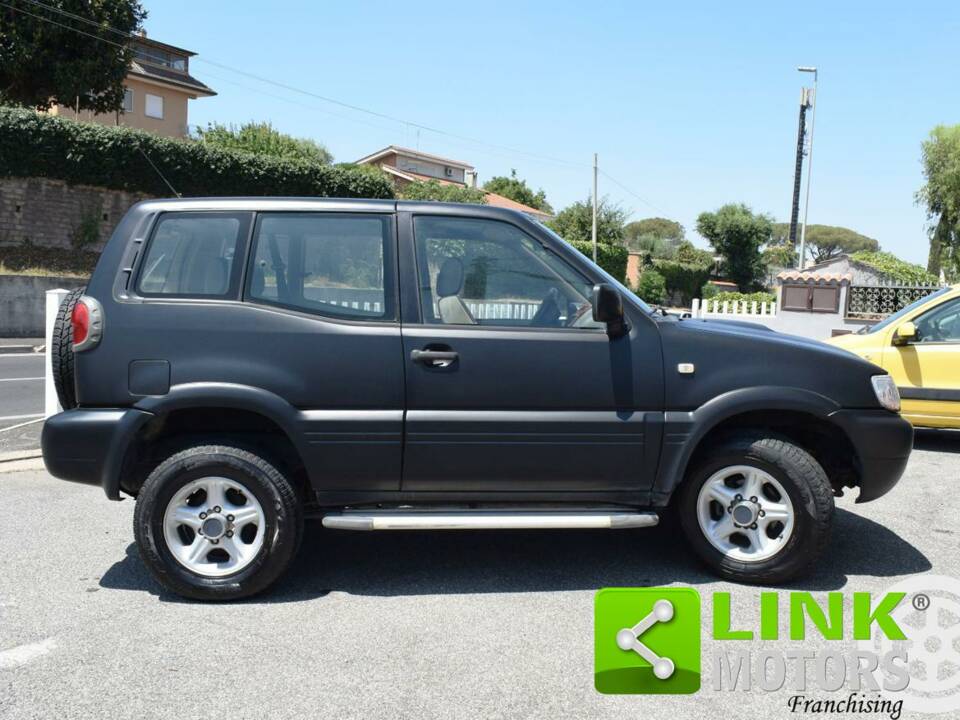 Afbeelding 6/10 van Nissan Terrano II 2.4i (2000)