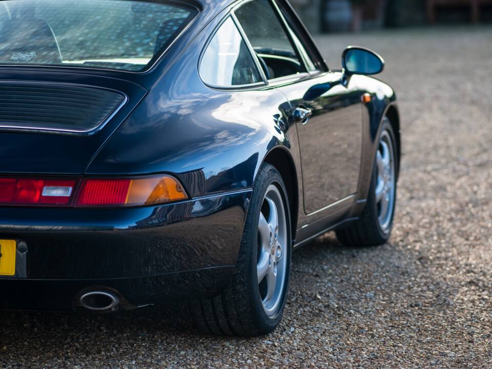 Image 13/93 de Porsche 911 Carrera (1994)