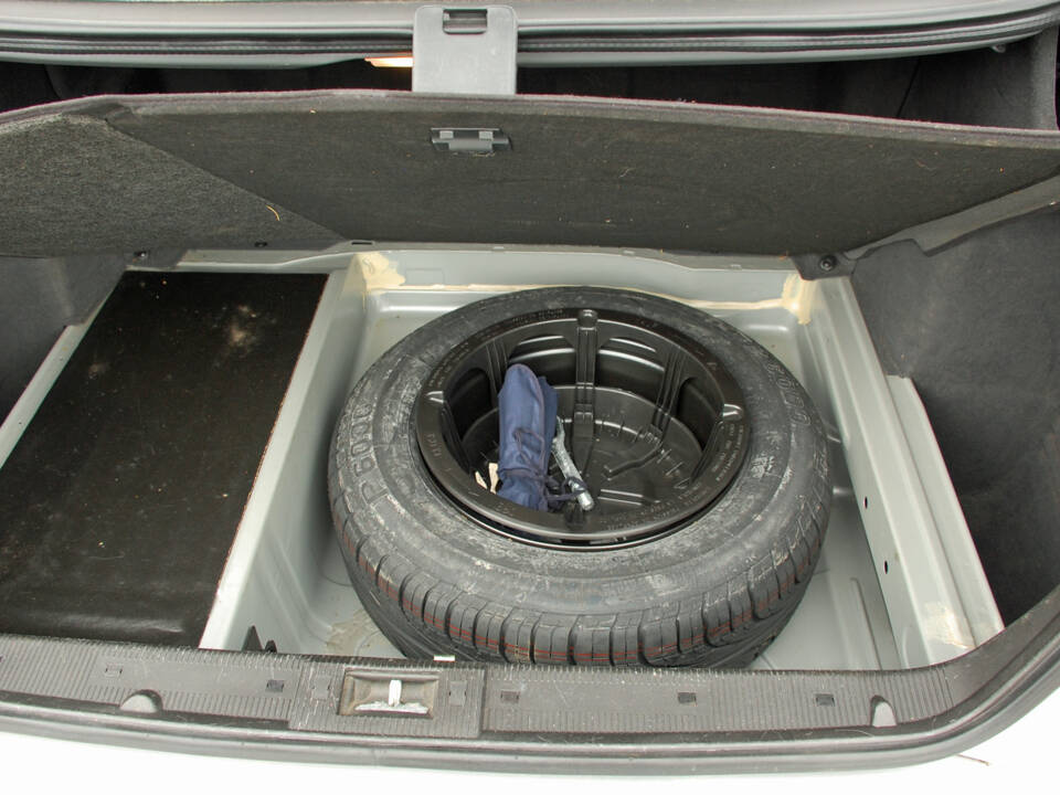 Imagen 30/34 de Mercedes-Benz E 240 (1999)