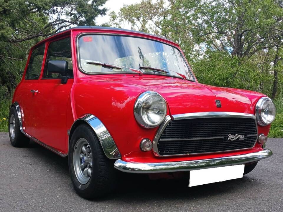 Immagine 2/61 di Leyland Authi Mini Cooper 1300 (1974)