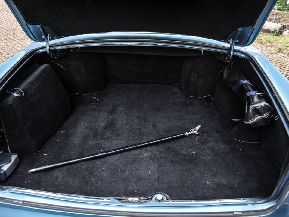 Image 15/35 of Rolls-Royce Silver Shadow I (1970)