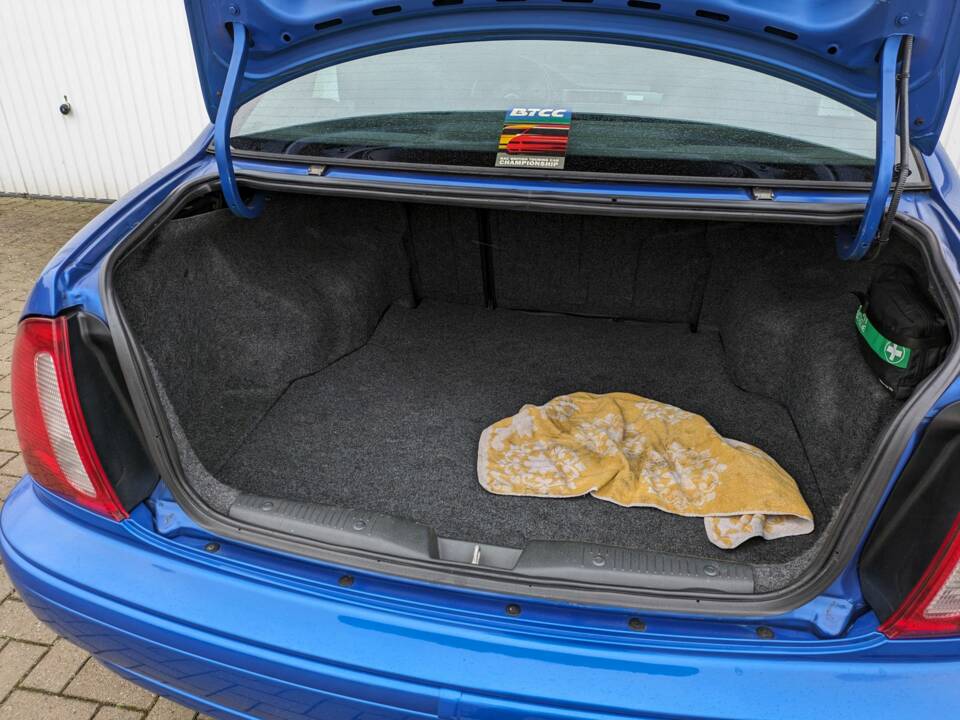 Bild 18/23 von MG ZS 180 (2001)