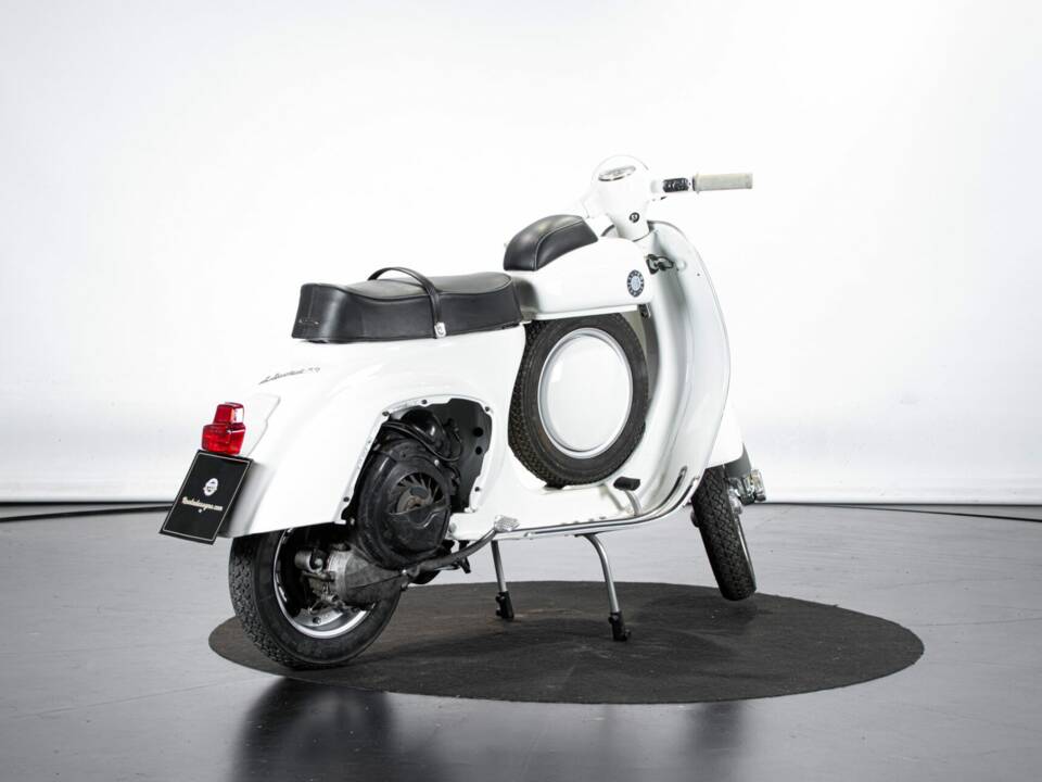 Image 4/49 of Piaggio Vespa 50 SS (1966)