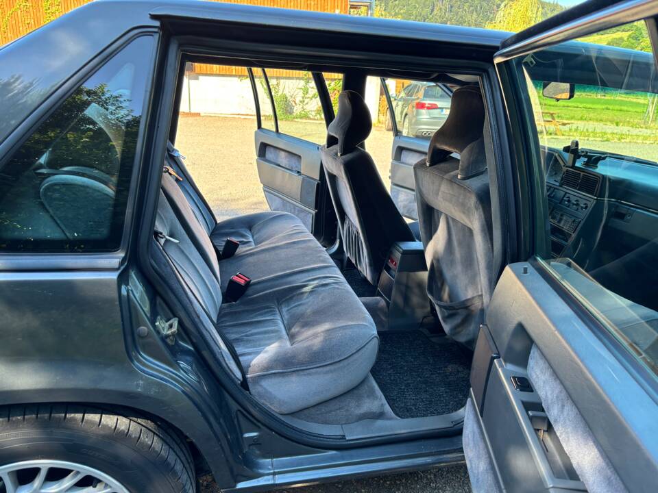 Bild 7/12 von Volvo 960 3.0i (1992)