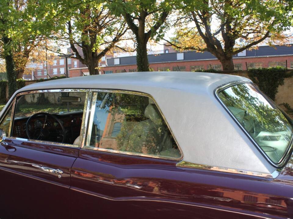 Bild 13/17 von Rolls-Royce Corniche I (1976)