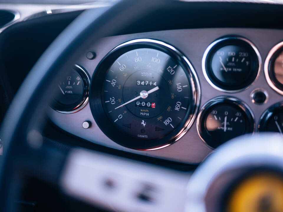Immagine 15/50 di Ferrari 365 GTB&#x2F;4 Daytona (1973)