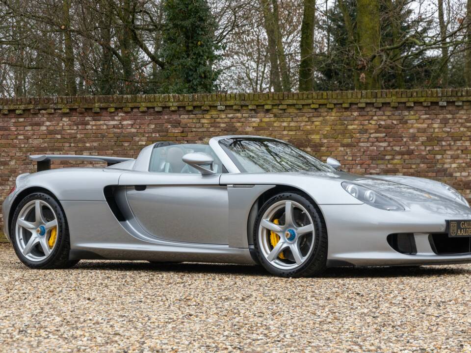 Image 34/50 de Porsche Carrera GT (2005)