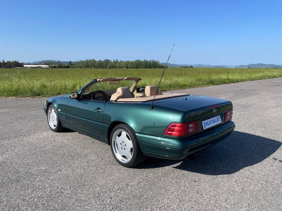 Image 4/39 de Mercedes-Benz SL 320 (1999)