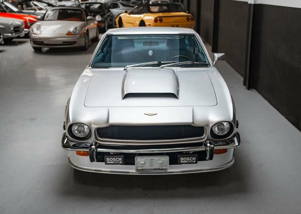 Bild 29/50 von Aston Martin V8 (1978)