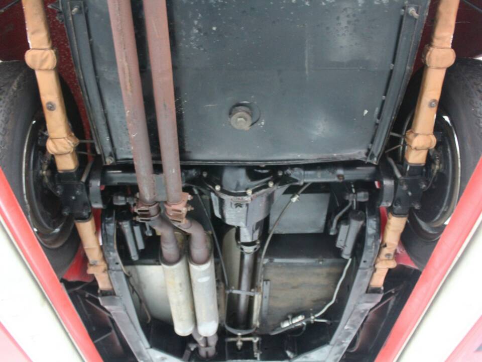 Image 15/50 of Jaguar XK 120 SE OTS (1954)