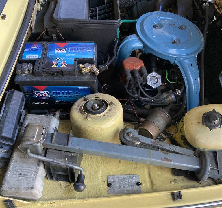Image 8/8 of SEAT 127 (1976)