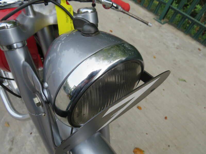 Bild 11/45 von MV Agusta 150 Sport (1953)