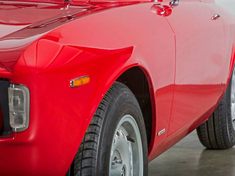 Immagine 7/31 di Alfa Romeo Giulia GTA 1300 Junior (1968)